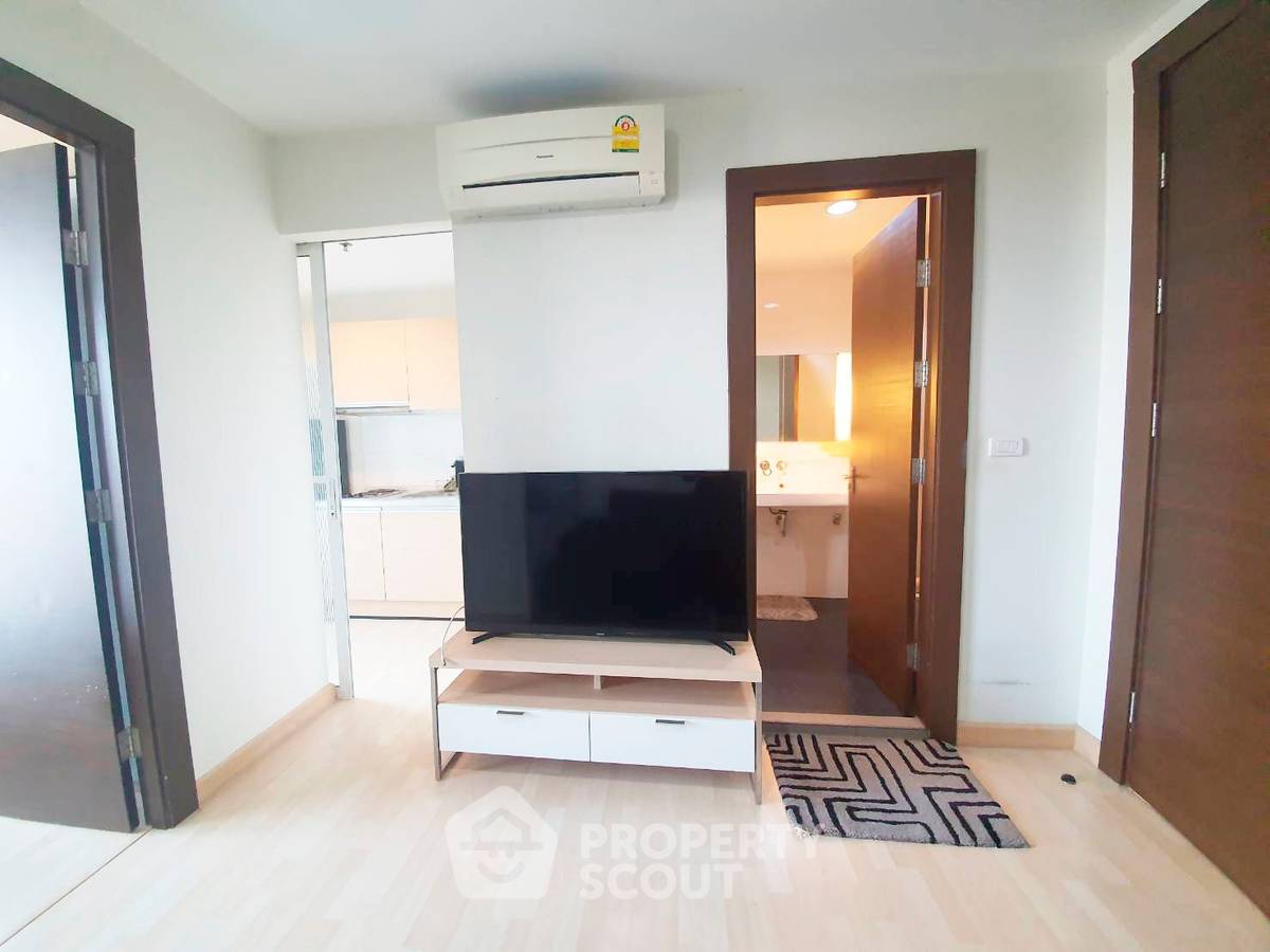 picture 1-BR Condo at Rhythm Ratchada near MRT Ratchadaphisek (ID 2736138) - 4/9
