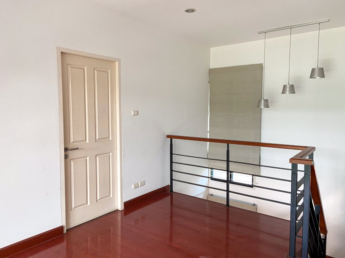 รูป ✨ Rare Item! ขายบ้านเดี่ยวสร้างเอง รัชดา-เสนานิคม 1 (แยก 12) — พื้นที่ 87 ตร.ว. ทำเลทองใจกลางเมือง ✨ - รูปที่ 18/42