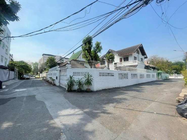 รูป ​💎 [Rare Item] ขายที่ดินแปลงมุม 100 ตร.ว. ปรีดีพนมยงค์ 42 (สุขุมวิท 71)

​ด่วน  22,500,000 บาท ปรับลดเหลือ 20,000,000 เท่านั้น  - รูปที่ 14/14