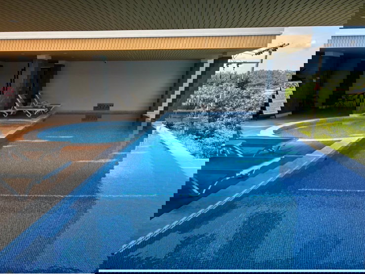 รูป ให้เช่าคอนโดใกล้สนามบิน ขนาด 27 ตรม. ชั้น 2 เดิน 30 วิ ถึงสระว่ายน้ำและยิม - รูปที่ 2/8