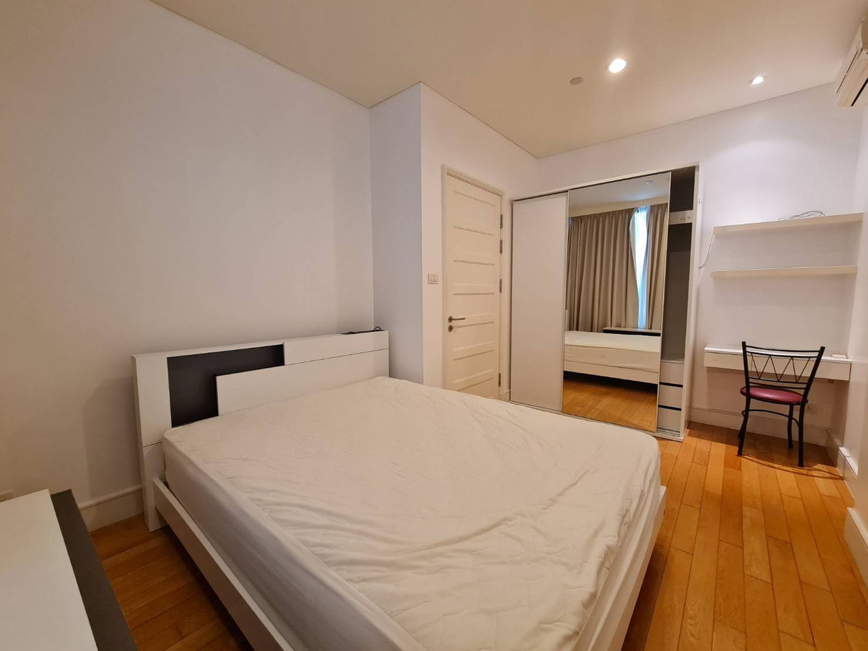 picture LTH5606 – Aguston Sukhumvit 22 FOR SALE 2 beds 2 baths size 95 Sq.M. nearby BTS Phrom Phong Station ONLY 15.7 MB - 2/6