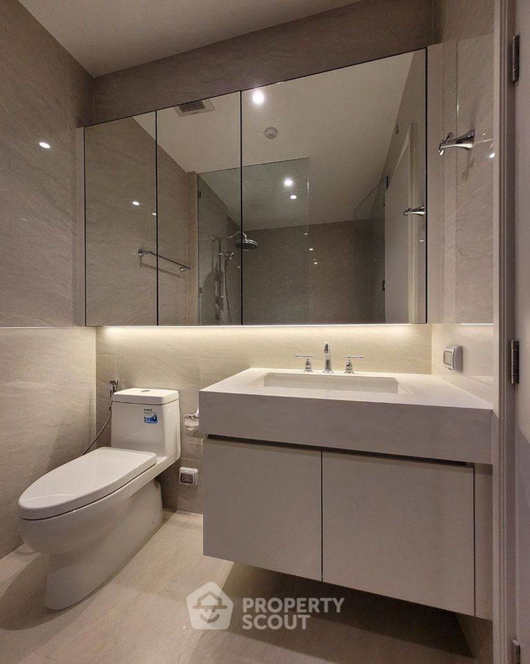 picture 1-BR Condo at Muniq Langsuan near BTS Ratchadamri (ID 1950452) - 14/21