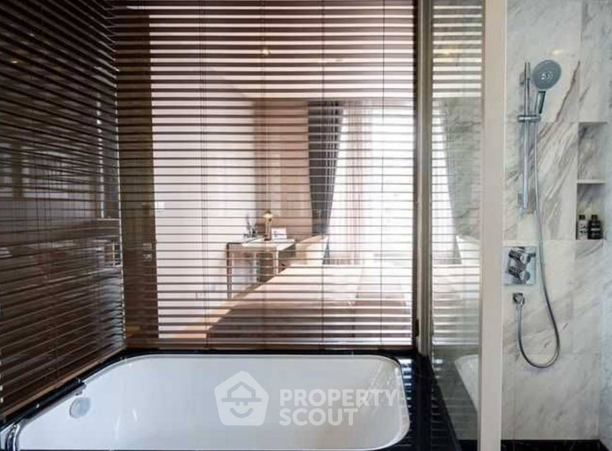 รูป คอนโด 1-ห้องนอน ที่ ศาลาแดง วัน ใกล้ MRT สีลม (ID 2701528) - รูปที่ 3/3