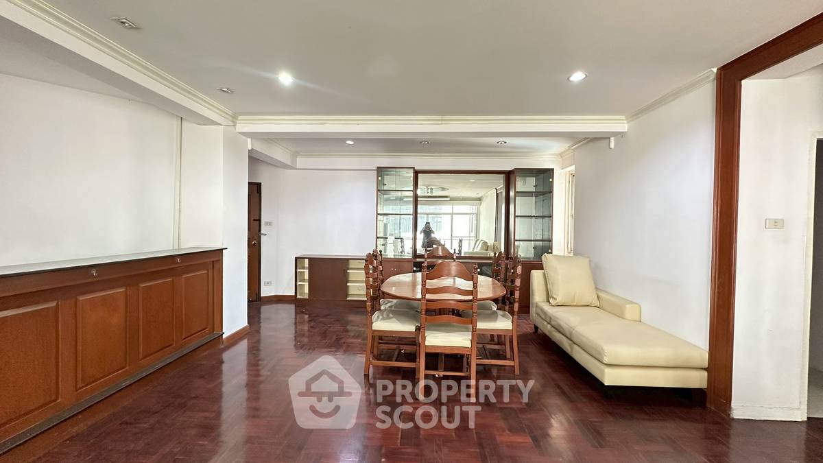 รูป คอนโด 3-ห้องนอน ที่ แกรนด์ วิลล์ เฮ้าส์ 1(สุขุมวิท24) คอนโดมิเนียม ใกล้ BTS พร้อมพงษ์ (ID 2731345) - รูปที่ 4/20