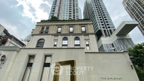2-BR Condo at The Diplomat 39 near BTS Phrom Phong (ID 2723321)
