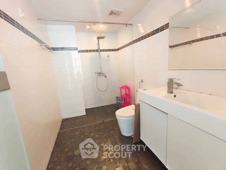 รูป คอนโด 2-ห้องนอน ที่ ปาร์ค รอยัล 3 ใกล้ ถนนพระตำหนัก พัทยา (ID 2549537) - รูปที่ 7/16