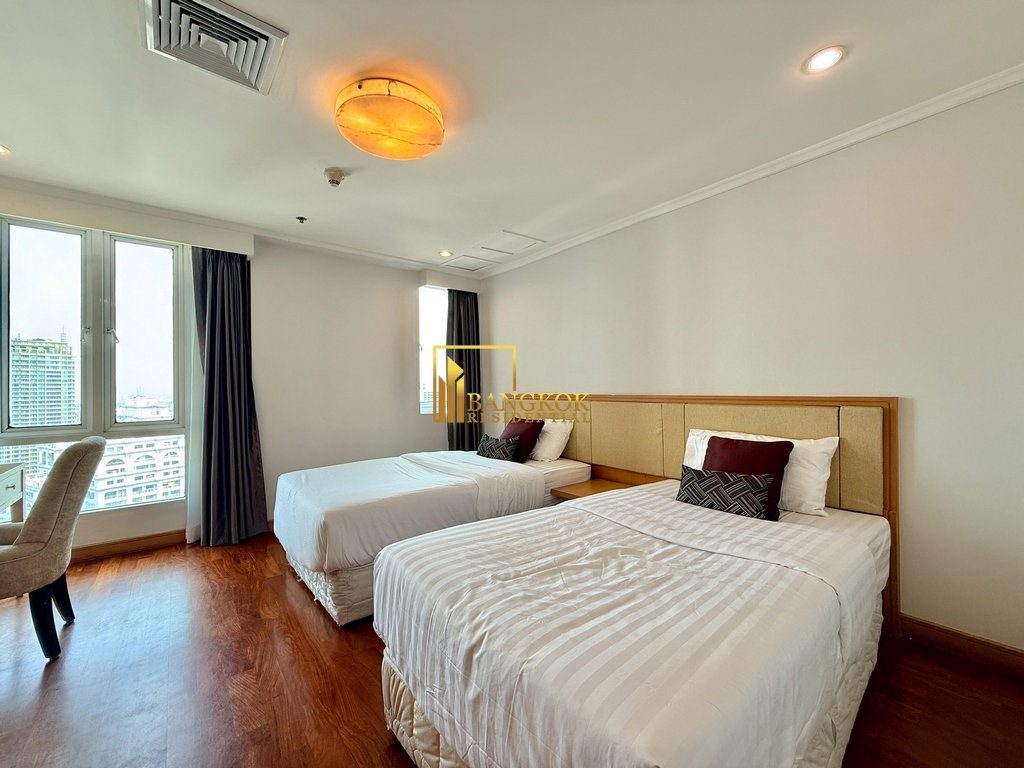 รูป Spacious 3 Bedroom Serviced Apartment in Phrom Phong Area - BR20901SA - รูปที่ 24/49