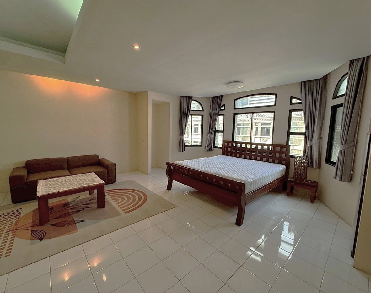 รูป ทาวเฮ้าท์สภาพใหม่ พร้อมพงษ์-อโศก เหมาะอยู่อาศัยและทำธุรกิจ ** NO CO-AGENT ** - รูปที่ 8/16