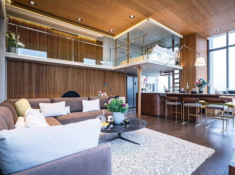LTH5361 – Duplex Penthouse at The ESSE ASOKE FOR RENT 2+1 beds 2 baths size 165 Sq.M. Nearby MRT Sukhumvit station ONLY 190k/Month