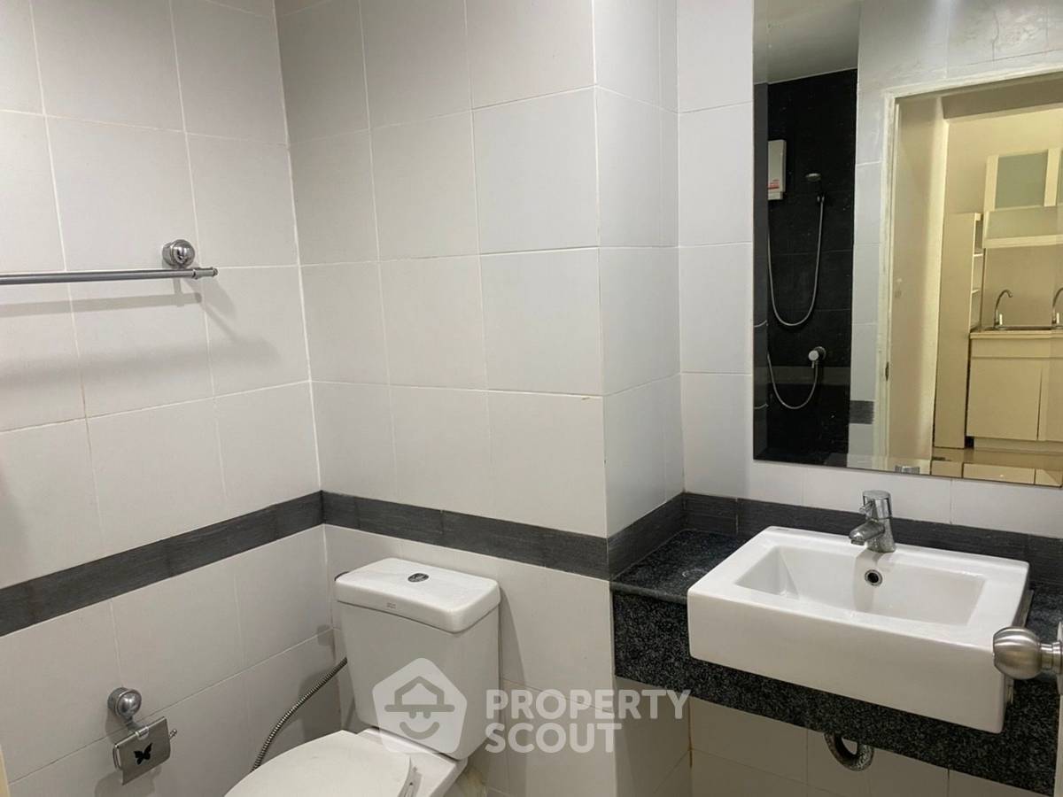 picture 2-BR Condo at A Space Asoke-Ratchada near MRT Phra Ram 9 (ID 2736388) - 9/10