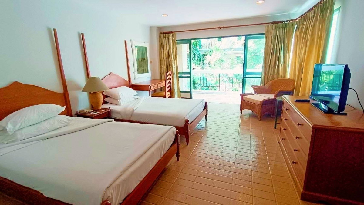 รูป คอนโด 1-ห้องนอน Baanrommai Resident ( ID 309412 ) - รูปที่ 2/18