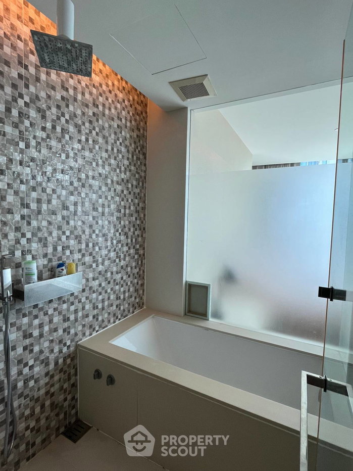 รูป คอนโด 1-ห้องนอน ที่ เดอะ รูม สุขุมวิท 21 ใกล้ MRT สุขุมวิท (ID 2728536) - รูปที่ 7/8