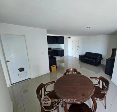 2-BR Condo at Ratanakosin Island near MRT Bang Yi Khan (ID 2709620)