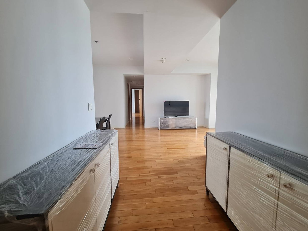 รูป LTH6417 – Millennium Residence FOR SALE 3 beds 3 baths Size 145.61 Sq.M. Near BTS Asoke ONLY 24.2 MB - รูปที่ 2/7
