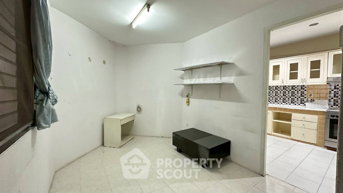 รูป คอนโด 3-ห้องนอน ที่ แกรนด์ วิลล์ เฮ้าส์ 1(สุขุมวิท24) คอนโดมิเนียม ใกล้ BTS พร้อมพงษ์ (ID 2731345) - รูปที่ 7/20