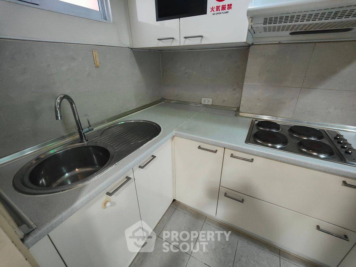 รูป คอนโด 2-ห้องนอน ที่ ลุมพินี สวีท สุขุมวิท 41 ใกล้ BTS พร้อมพงษ์ (ID 2363245) - รูปที่ 8/41