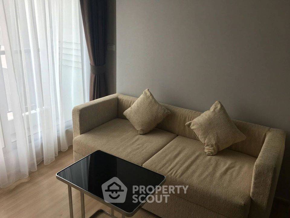 รูป คอนโด 1-ห้องนอน ที่ ริธึ่ม สาทร ใกล้ BTS สะพานตากสิน (ID 435556) - รูปที่ 13/15