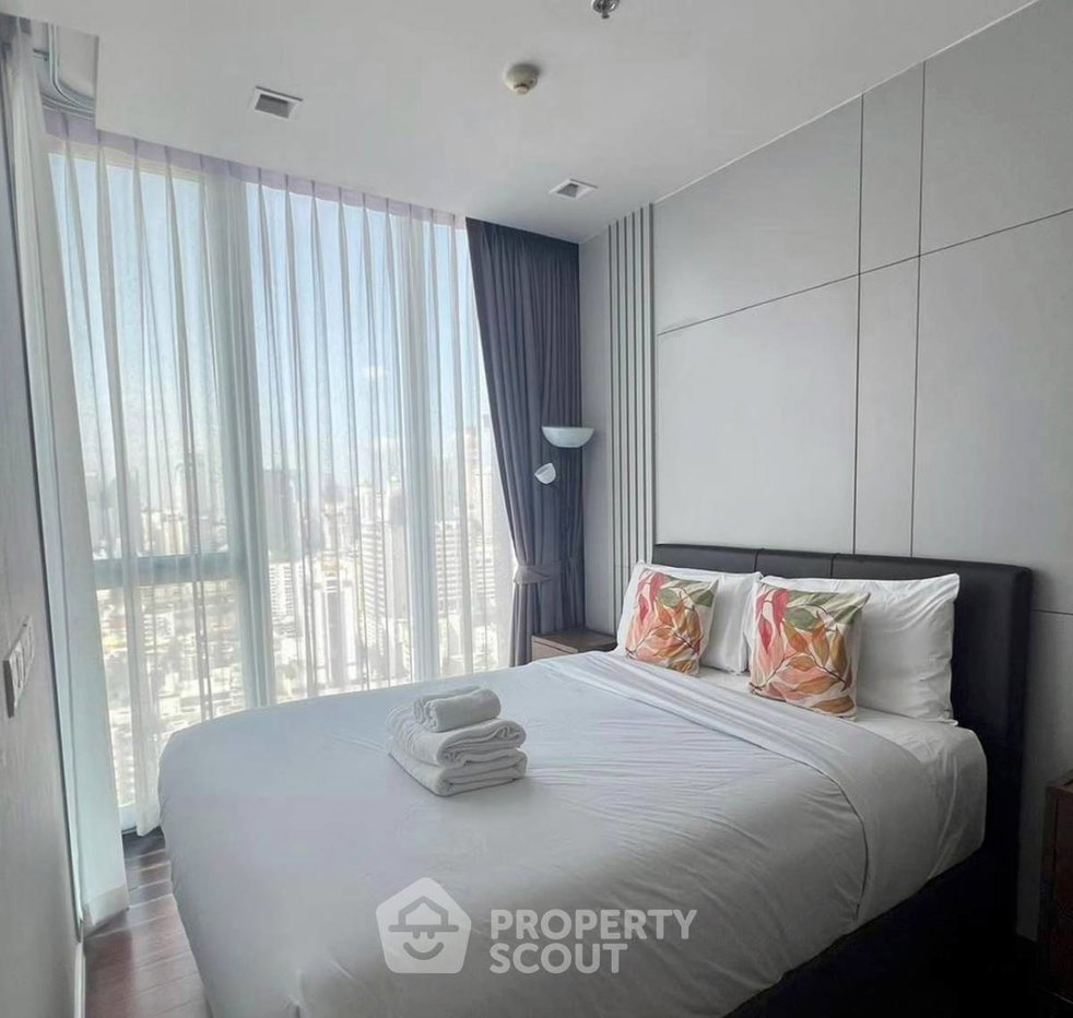 รูป คอนโด 2-ห้องนอน ที่ ไฮด์ สุขุมวิท11 ใกล้ BTS นานา (ID 2730155) - รูปที่ 3/5