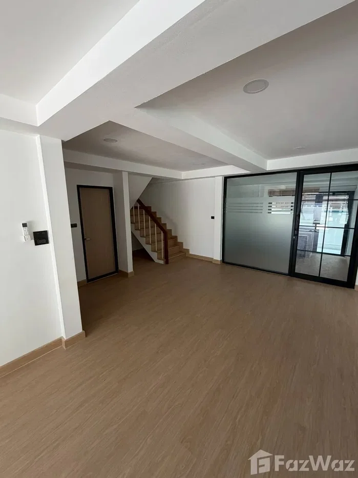 รูป บ้านเดี่ยวให้เช่า 3 ห้องนอน ใน พระโขนงเหนือ, กรุงเทพมหานคร 6114538 - รูปที่ 6/8