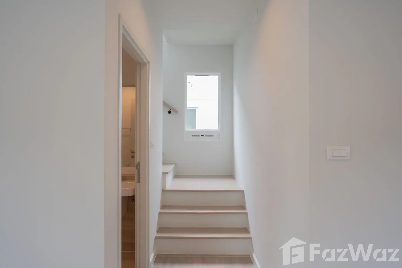 picture 4 Bedroom House For Rent 6114568 - 11/30