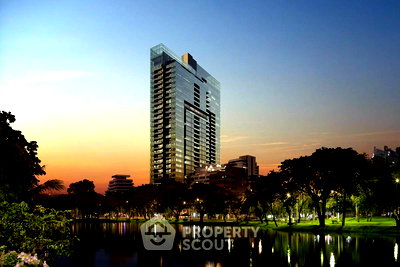 Condos for rent Assumption Convent Silom School : 3-BR Condo at 185 Rajadamri near BTS Ratchadamri (ID 2725267)