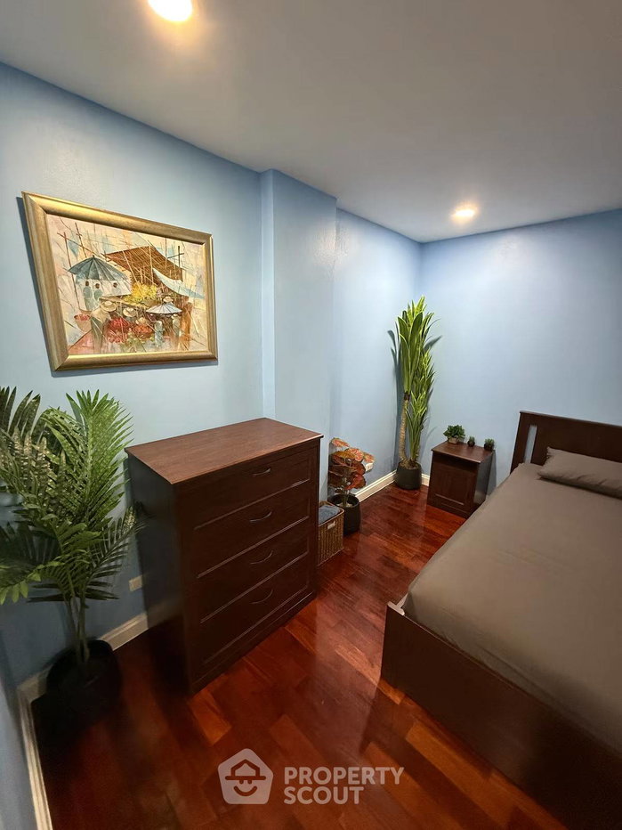 picture 2-BR Condo at 49 Plus near BTS Phrom Phong (ID 2726296) - 7/20