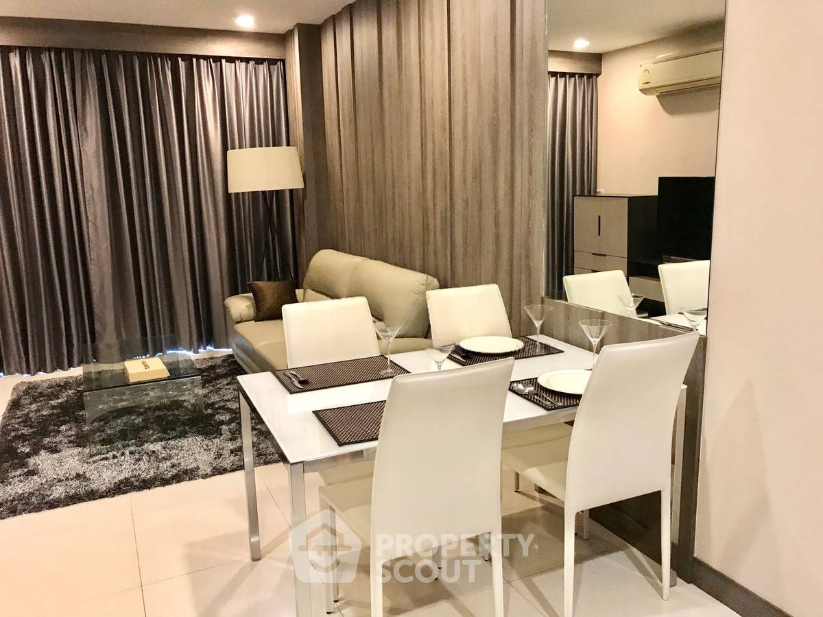 รูป คอนโด 1-ห้องนอน ที่ ทราเพโซ สุขุมวิท 16 ใกล้ MRT ศูนย์การประชุมแห่งชาติสิริกิติ์ (ID 2734634) - รูปที่ 2/6