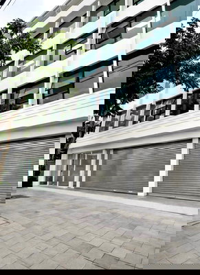 เช่าอาคารพาณิชย์ ม.สวนดุสิต : ให้เช่าอาคารพาณิชย์ 3 คูหา 5 ชั้น ติดถนนอรุณอัมรินทร์ ใกล้ รพ.ศิริราช