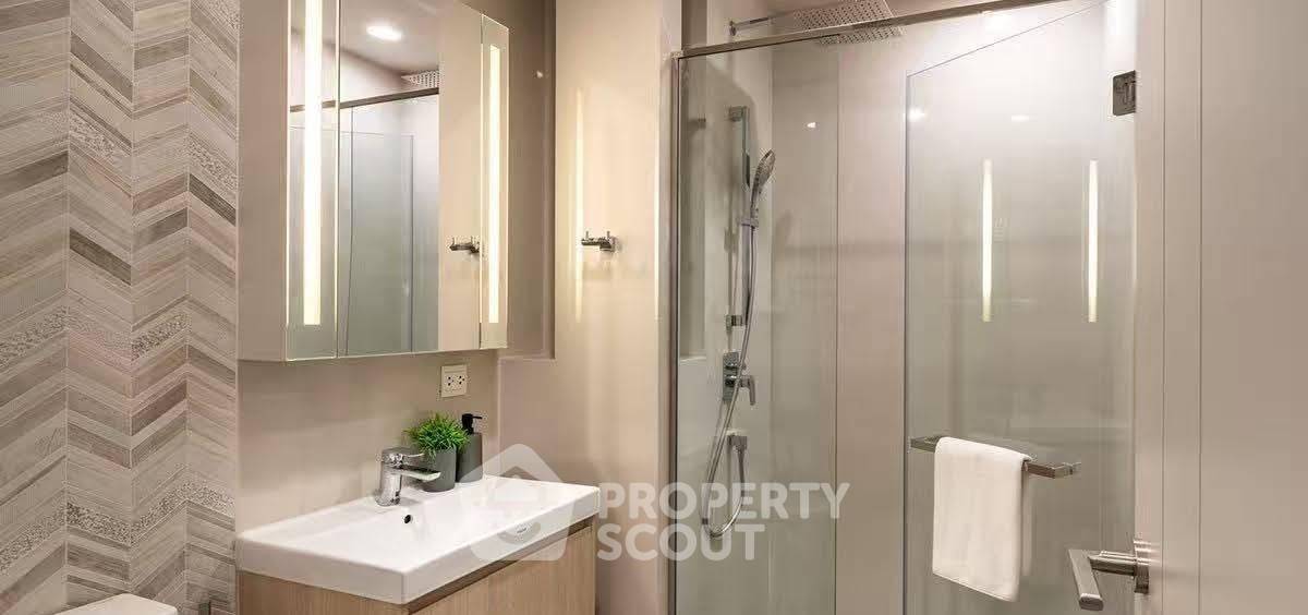 รูป คอนโด 1 ห้องนอน ชั้นสูง 47 ที่ Oka Haus Sukhumvit 36 ใกล้ BTS ทองหล่อ (ID 2704763) - รูปที่ 2/5