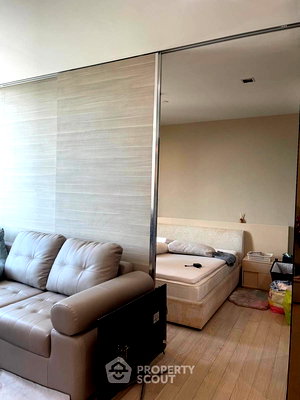 คอนโด BTS อโศก : คอนโด 1-ห้องนอน ที่ เดอะ รูม สุขุมวิท 21 ใกล้ MRT สุขุมวิท (ID 2734488)