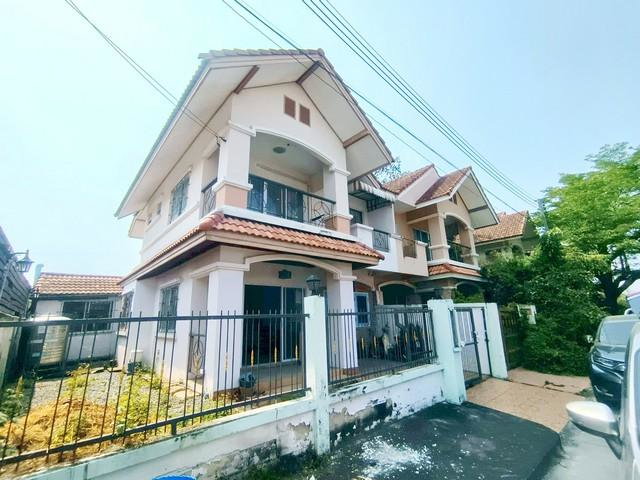 รูป ขายบ้านแฝด เอ.ซี.เฮ้าส์ 3ลำลูกกา คลอง 4 ราคาดีสุดในโครงการ เดินทางสะดวก ใกล้ตลาด ห้างสรรพสินค้า ร.ร แย้มสะอาด - รูปที่ 1/23