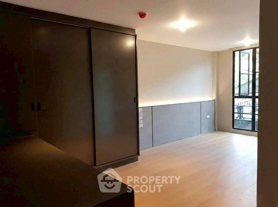 รูป คอนโด 3-ห้องนอน ที่ ณ วรา เรสซิเดนส์ ใกล้ BTS ชิดลม (ID 2735092) - รูปที่ 8/20