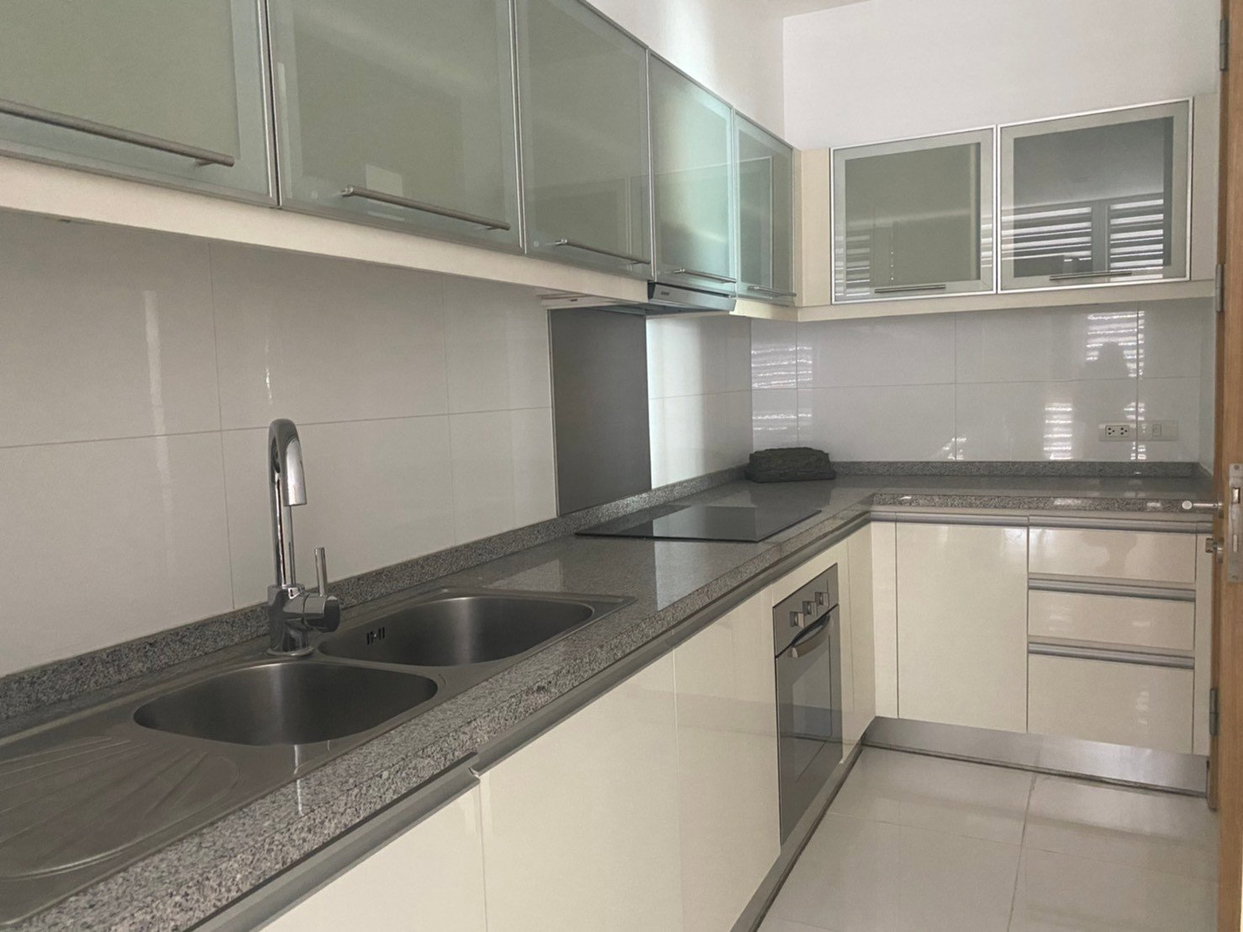 รูป LTH6737 – Millennium Residence FOR SALE 3 beds 3 baths Size 193 Sq.M.Near BTS Asok stations ONLY 38.6 MB - รูปที่ 2/7