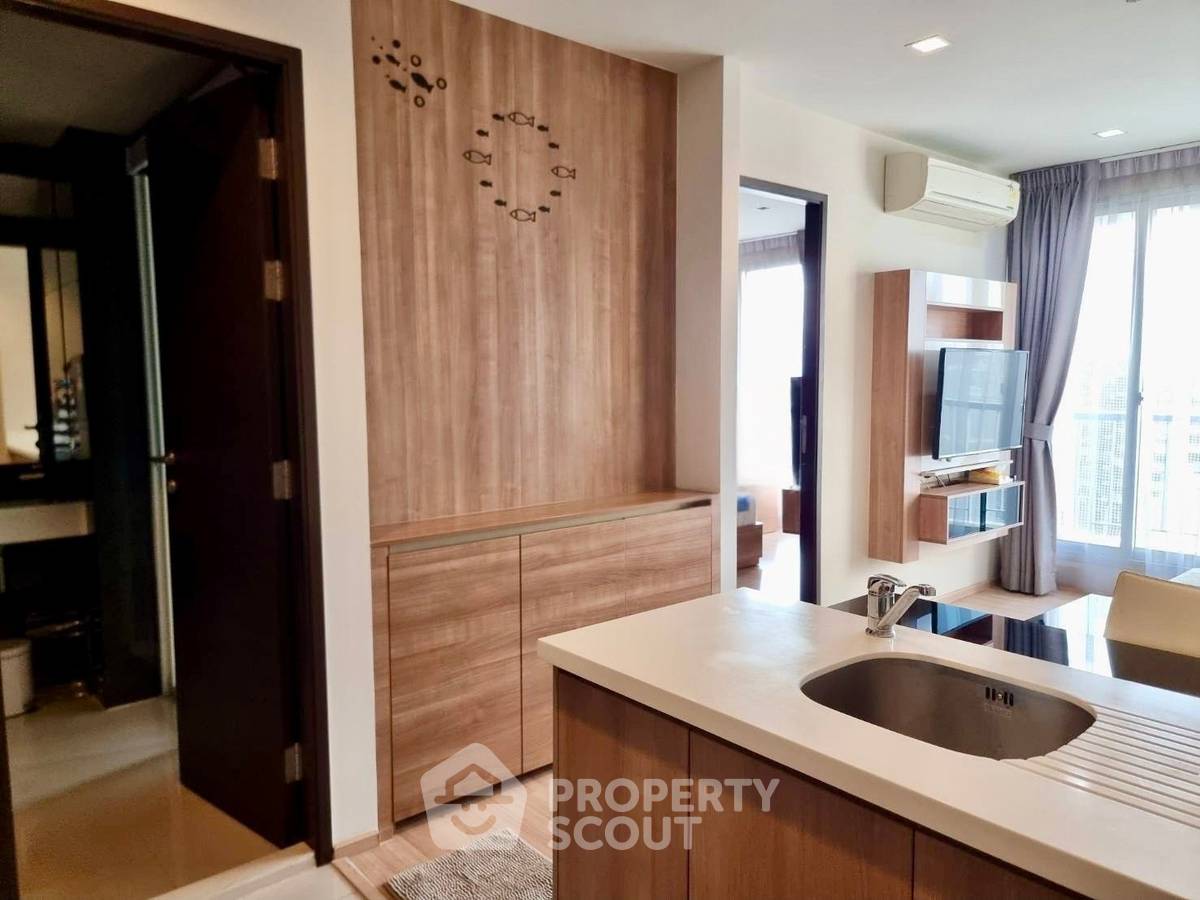 รูป คอนโด 1-ห้องนอน ที่ ริธึ่ม สาทร ใกล้ BTS สะพานตากสิน (ID 2738554) - รูปที่ 6/12