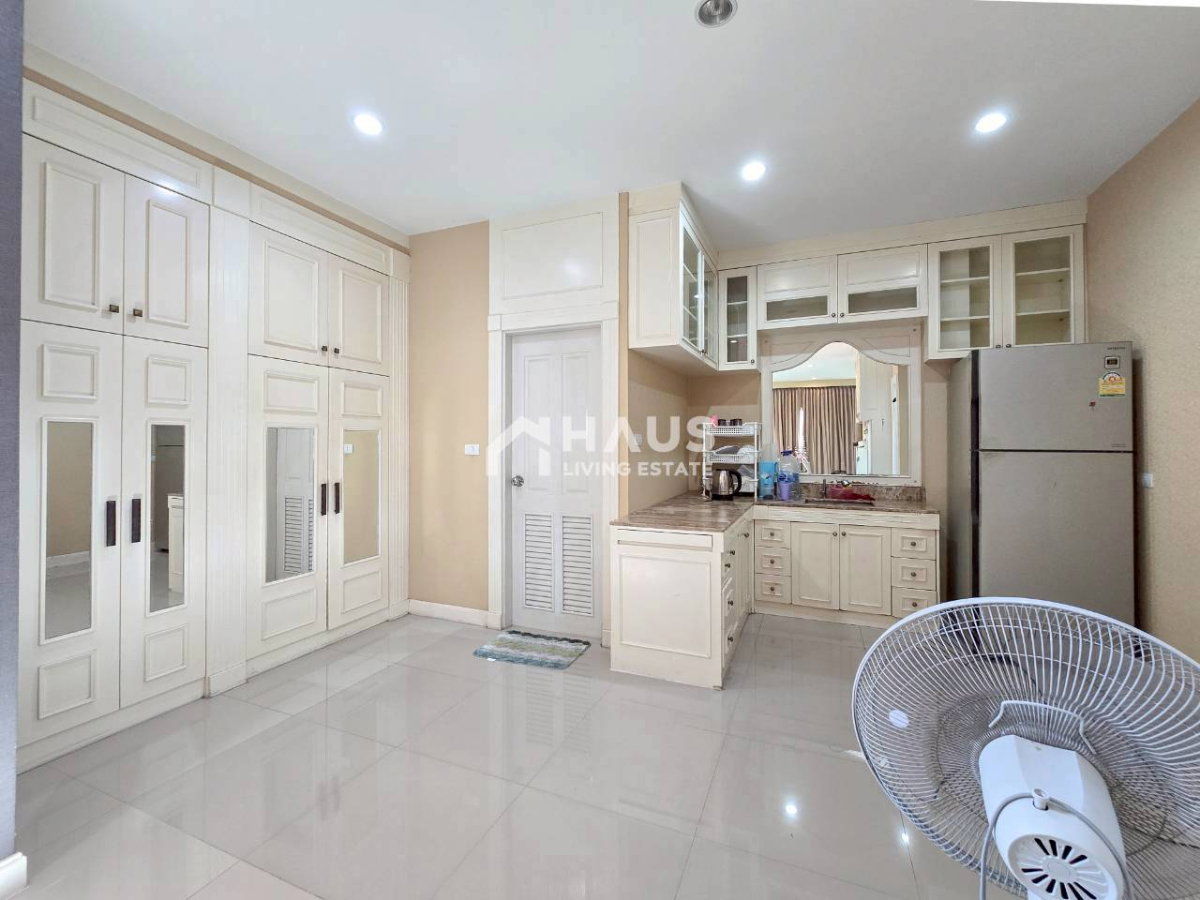 picture Perfect Place Ratchapruk / 3 Bedrooms #HRP2051 - 7/24