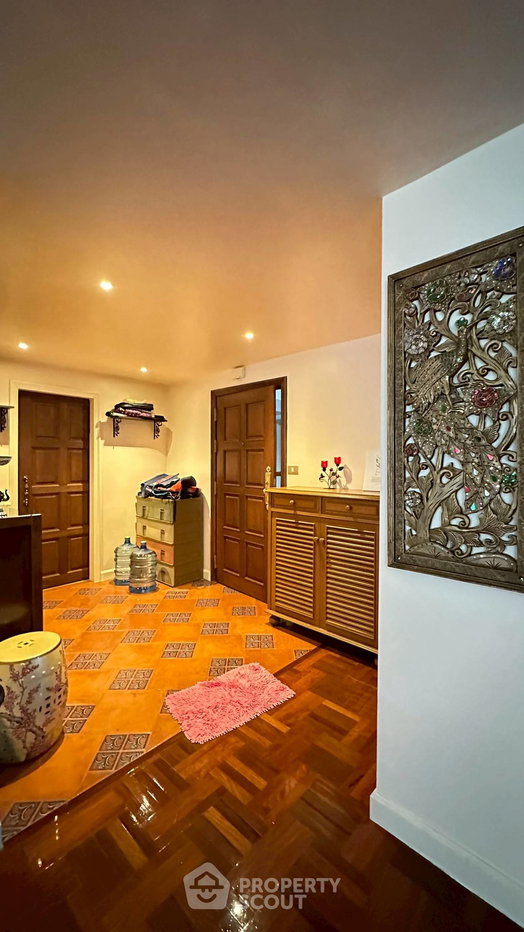 รูป คอนโด 3-ห้องนอน ที่ แกรนด์ วิลล์ เฮ้าส์ 1(สุขุมวิท24) คอนโดมิเนียม ใกล้ BTS พร้อมพงษ์ (ID 2731344) - รูปที่ 2/20