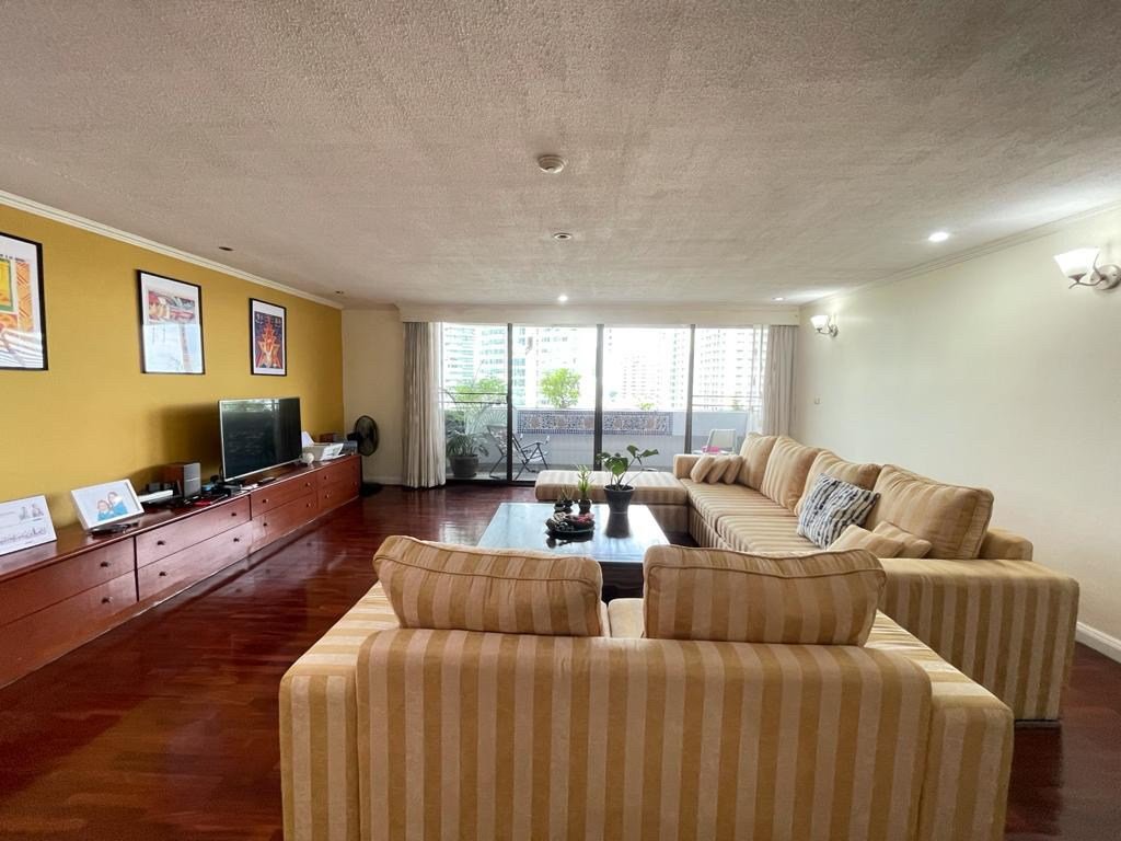 รูป LTH5640 – Fairview Tower FOR RENT 3 beds 4 baths size 264 Sq.M. Nearly BTS Asoke station ONLY 60k/Month - รูปที่ 1/7