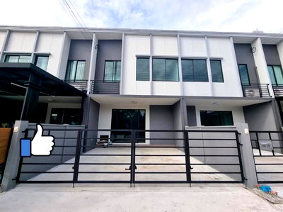 Townhouses for rent : House for Rent at Pleno Bangna-Onnut (HR6811022)