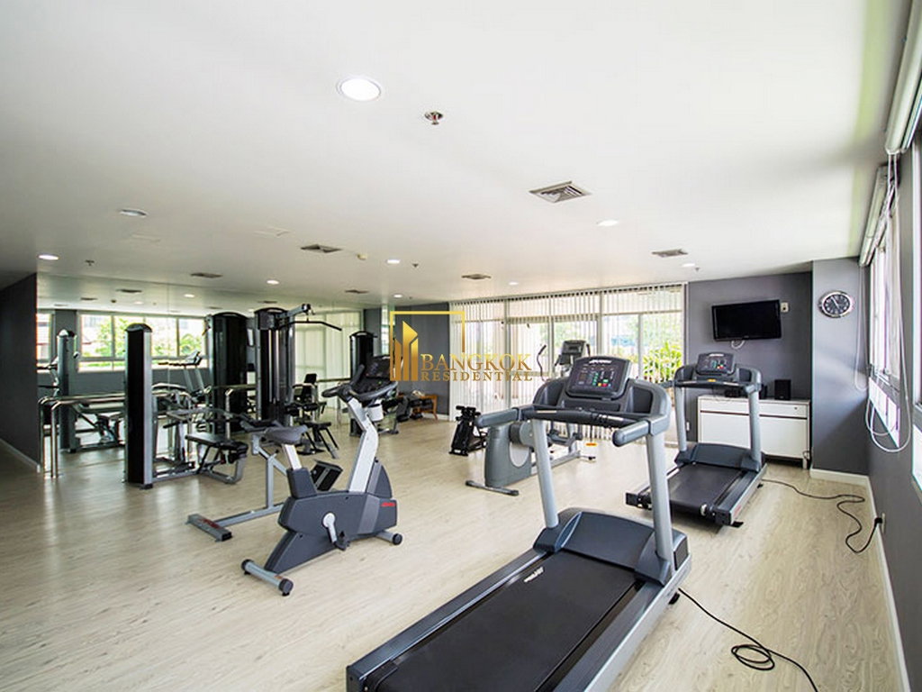รูป Fully Renovated 3 Bedroom Apartment in Phrom Phong Area - BR21315AP - รูปที่ 34/48