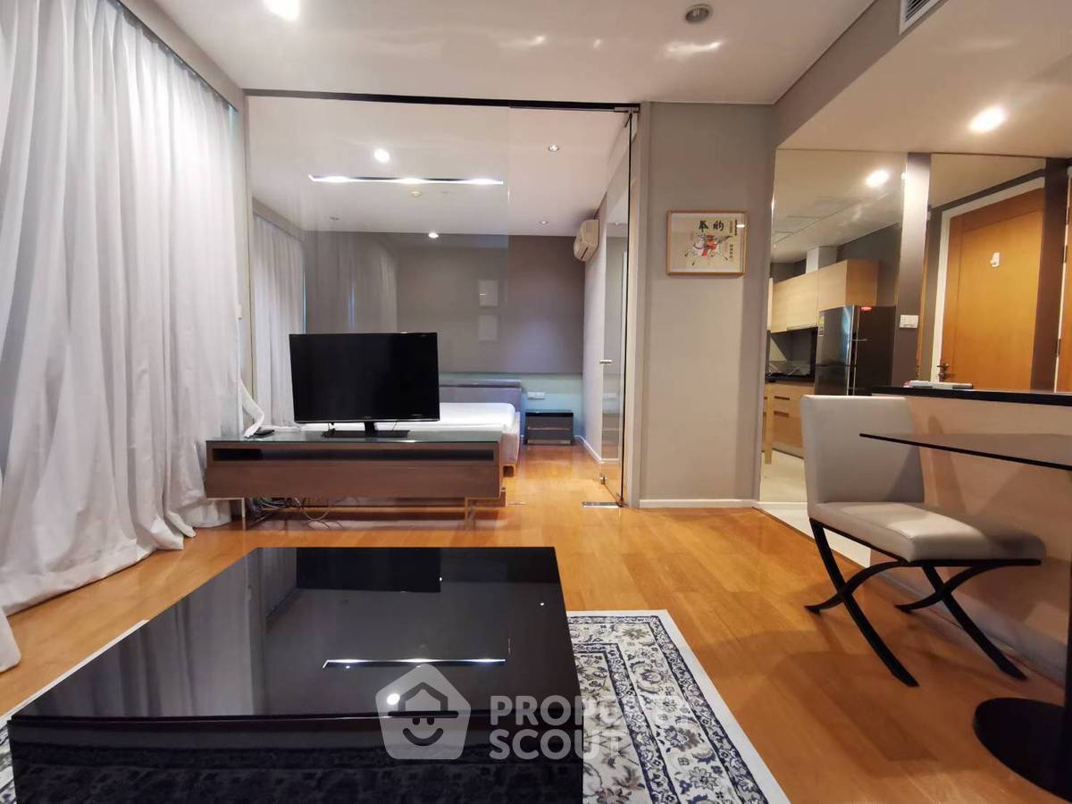 รูป คอนโด 1-ห้องนอน ที่ ริธึ่ม สาทร ใกล้ BTS สะพานตากสิน (ID 593182) - รูปที่ 6/10