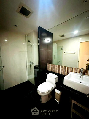 คอนโดให้เช่า : คอนโด 2-ห้องนอน ที่ ทรี คอนโด สุขุมวิท 42 คอนโดมิเนียม ใกล้ BTS พระโขนง (ID 2738697)