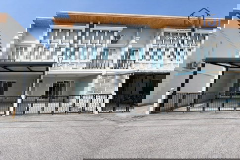 ขายทาวน์โฮม 2 ชั้น โกลเด้น ทาวน์ 2 บางนา–สวนหลวง หลังมุม ซอย01 กาญจนาภิเษก 52 ใกล้วงแหวนกาญจนาภิเษก