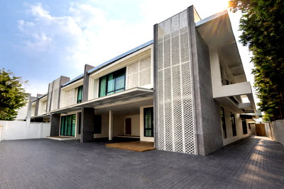 เช่าบ้านเดี่ยว ทองหล่อ 18 : บ้านรีโนเวทใหม่ทั้งหลัง 4 ห้องนอน พร้อมพงษ์ ** NO CO-AGENT **