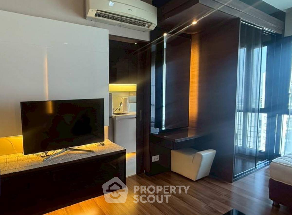 รูป คอนโด 1-ห้องนอน ที่ ไอวี่ แอมพิโอ รัชดา - พระราม 9 ใกล้ MRT ศูนย์วัฒนธรรมแห่งประเทศไทย (ID 2710090) - รูปที่ 1/3