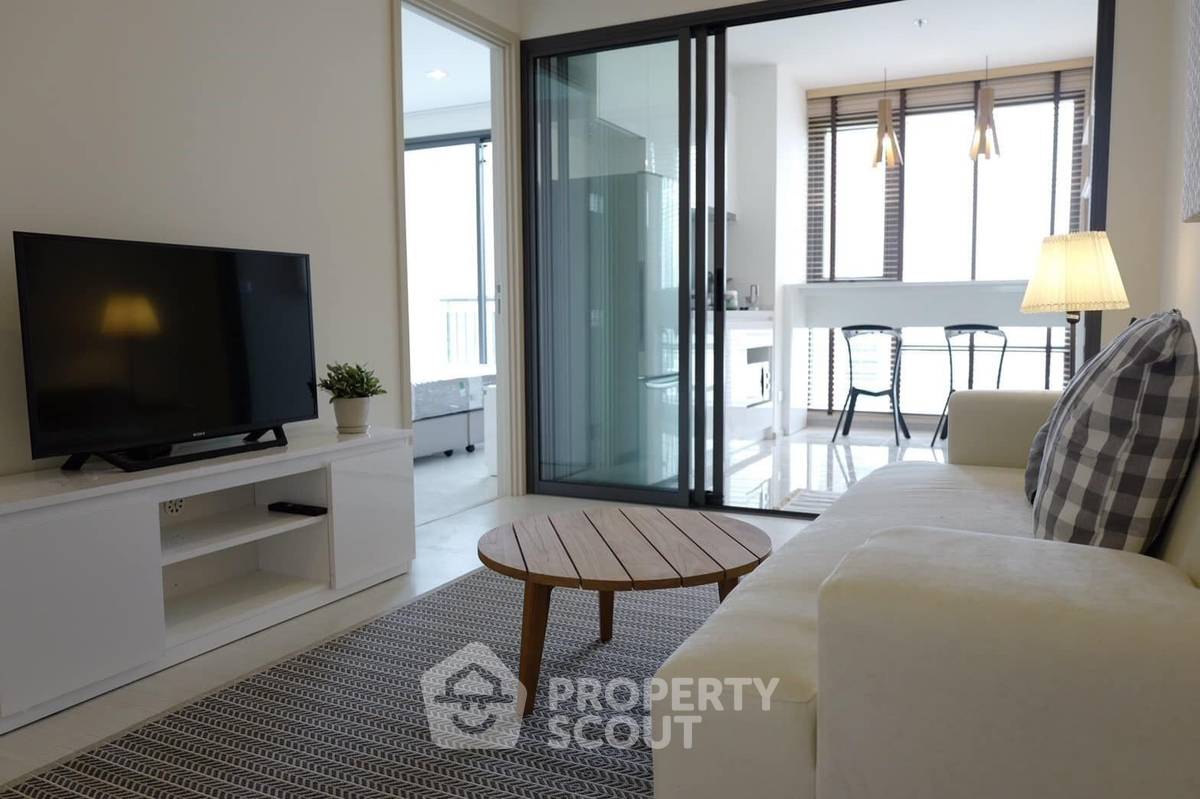 รูป คอนโด 1 ห้องนอน Rhythm Sukhumvit 42 ห่าง BTS เอกมัย 200 ม. (ID 1880754) - รูปที่ 1/13