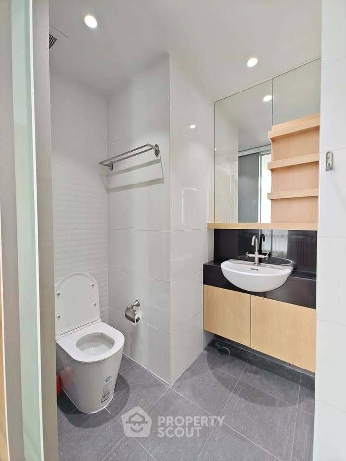 รูป คอนโด 2-ห้องนอน ที่ เดอะ ไฮท์ คอนโดมิเนียม ใกล้ ทองหล่อ (ID 2473102) - รูปที่ 9/14