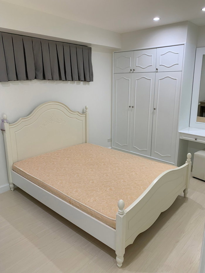 รูป LTH5402 – Royal Castle FOR RENT 3 beds 3 baths size 140 Sq.M. Nearby BTS Phrom Phong station ONLY 55k/Month - รูปที่ 4/6