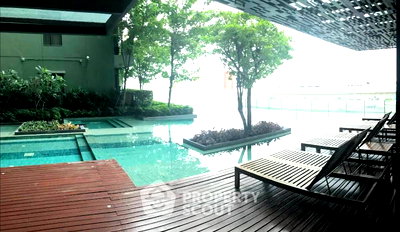 Condos for sale : 2-BR Condo at Teal Sathorn-Taksin near BTS Wongwian Yai (ID 2733644)