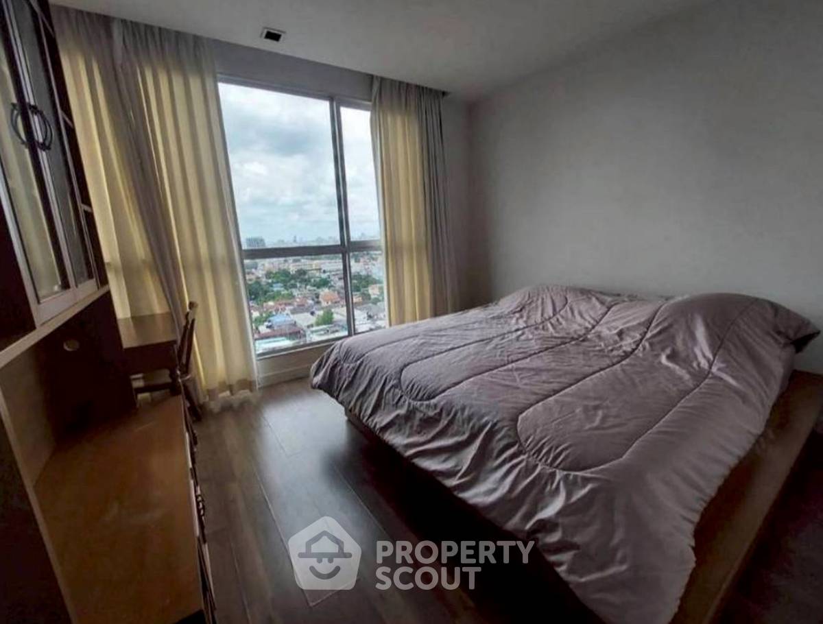 รูป คอนโด 2-ห้องนอน ที่ เดอะ รูม สาทร-ตากสิน ใกล้ BTS โพธิ์นิมิตร (ID 2447596) - รูปที่ 3/9