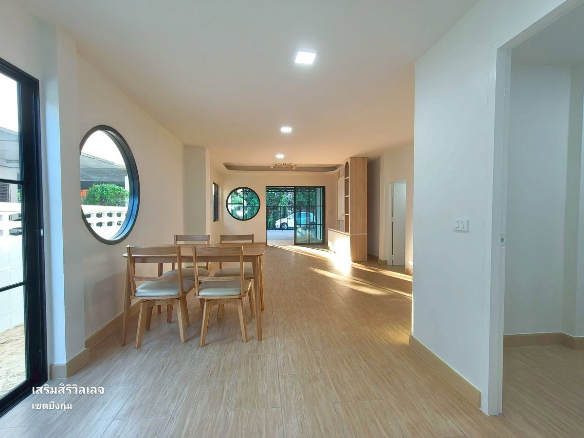 รูป ราคาถูกพิเศษ..บ้านเดี่ยว 2ชั้น ทำเลดี รีโนเวทใหม่ สวยงาม หมู่บ้านเสริมศิริวิลเลจ รามอินทรา40 แยก8-7 ซอยย่อย7 แขวงนวลจันทร์ เขตบึงกุ่ม พื้นที่กว้างขวาง - รูปที่ 16/32